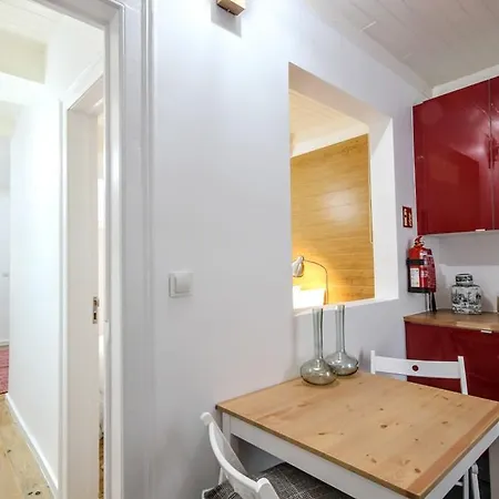 Cosy Charming 1 Bedroom Flat شقة Lisboa