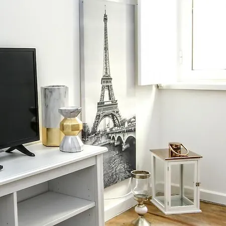 Cosy Charming 1 Bedroom Flat * Lissabon