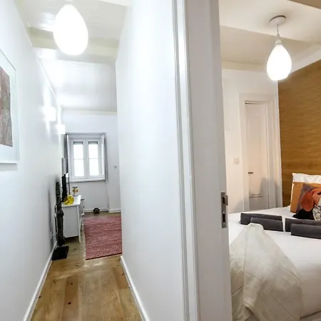 Cosy Charming 1 Bedroom Flat * Lisbon